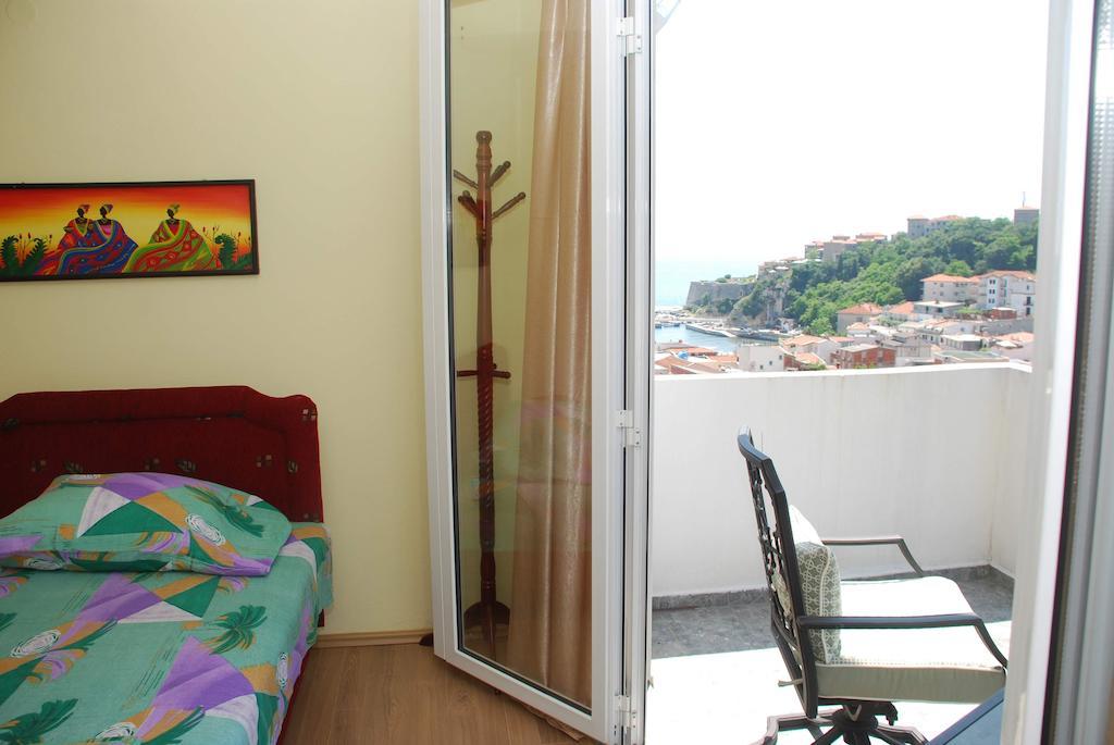 Apartments Ismy Ulcinj Chambre photo