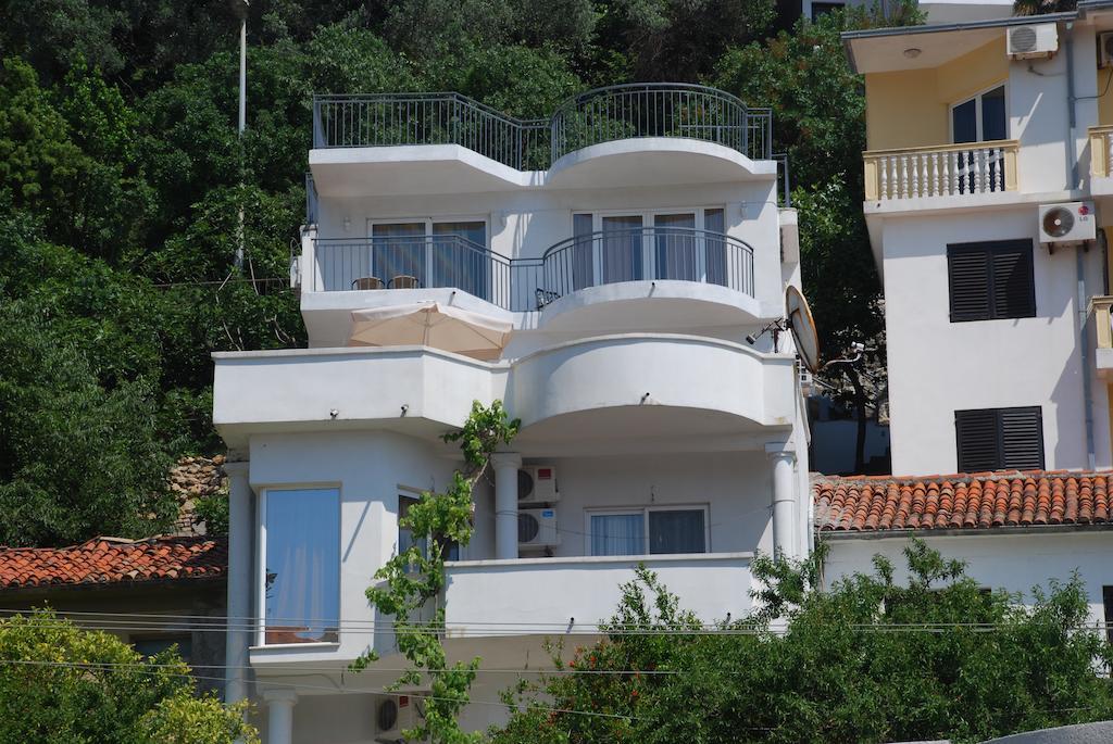 Apartments Ismy Ulcinj Extérieur photo