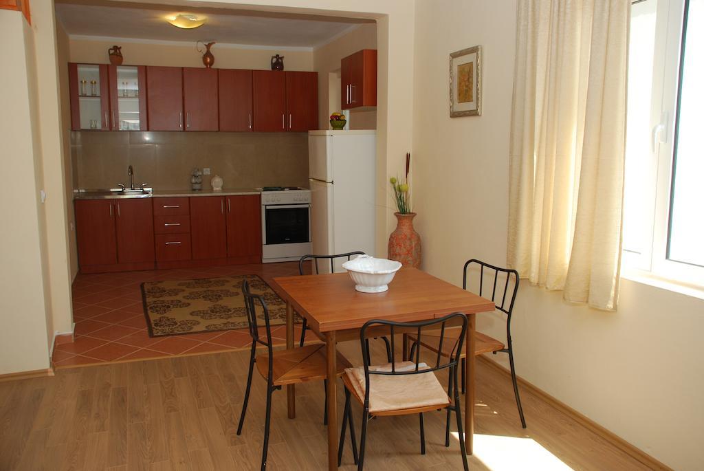 Apartments Ismy Ulcinj Chambre photo