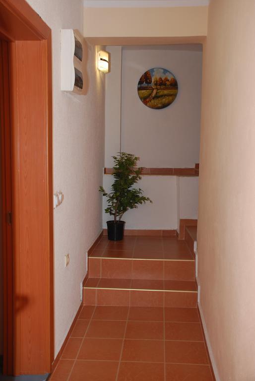 Apartments Ismy Ulcinj Extérieur photo