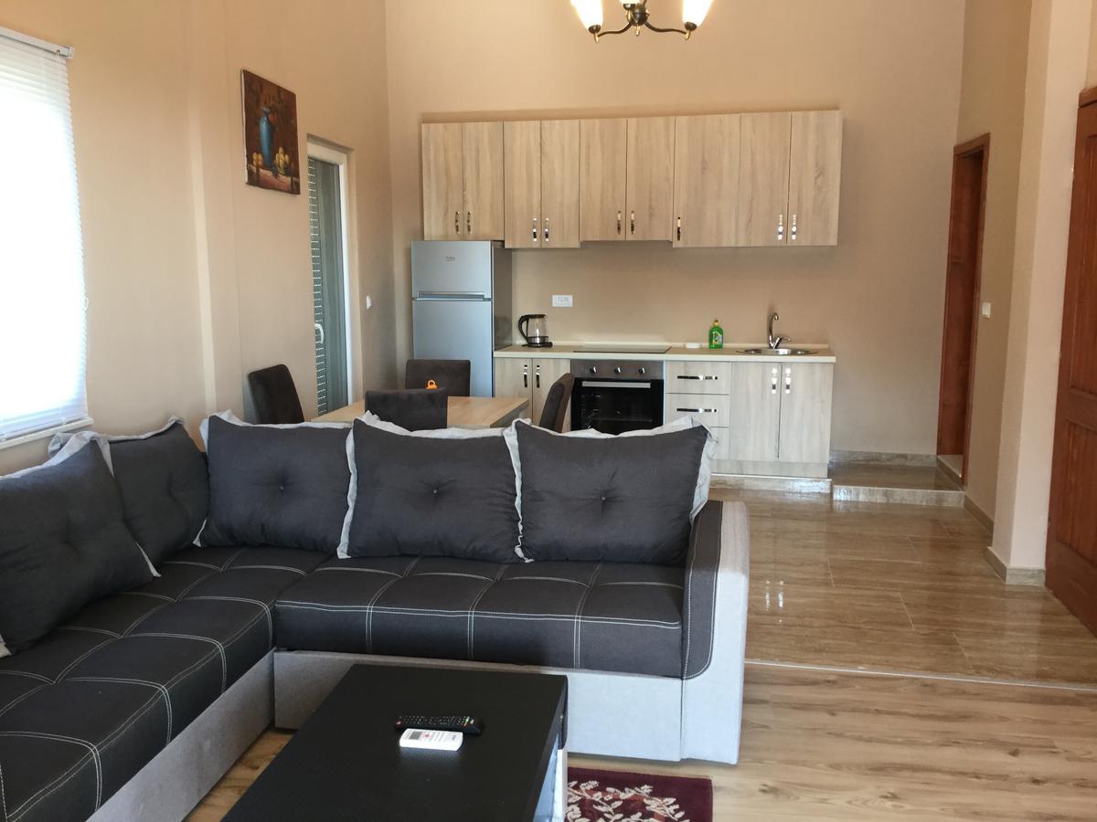 Apartments Ismy Ulcinj Extérieur photo